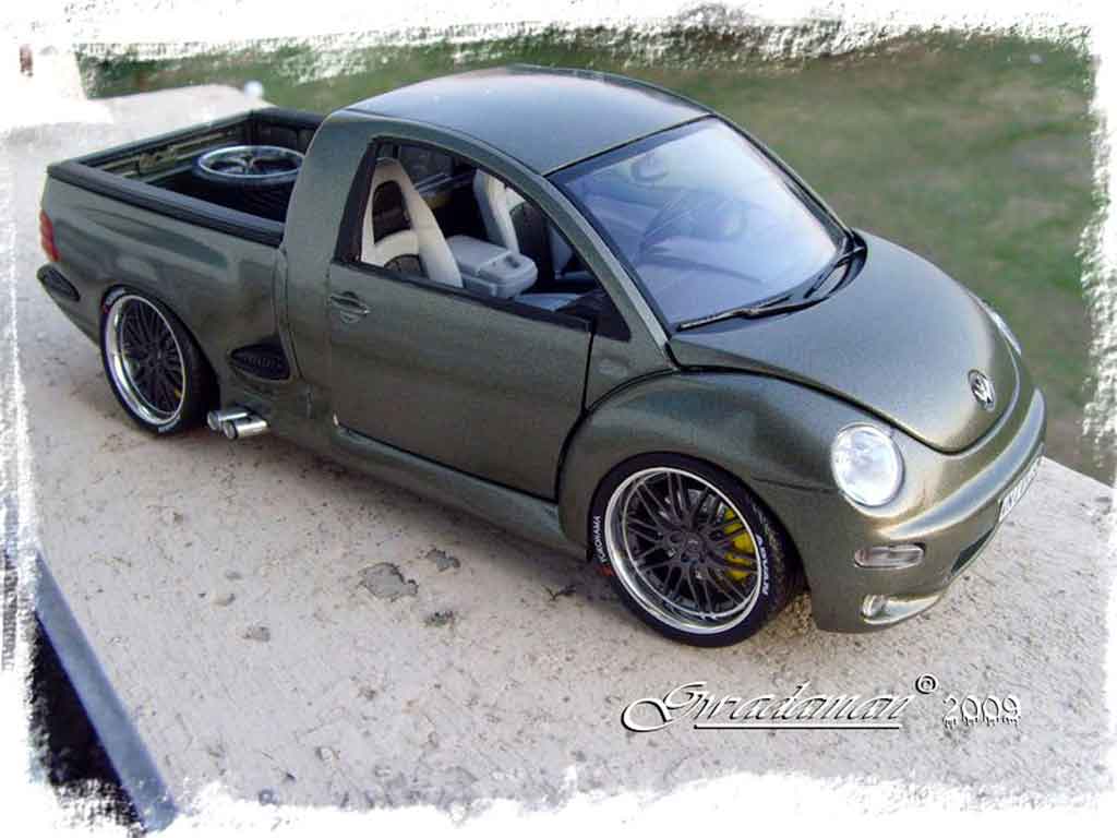 Volkswagen New Beetle 1/18 Burago pick-up diecast model cars