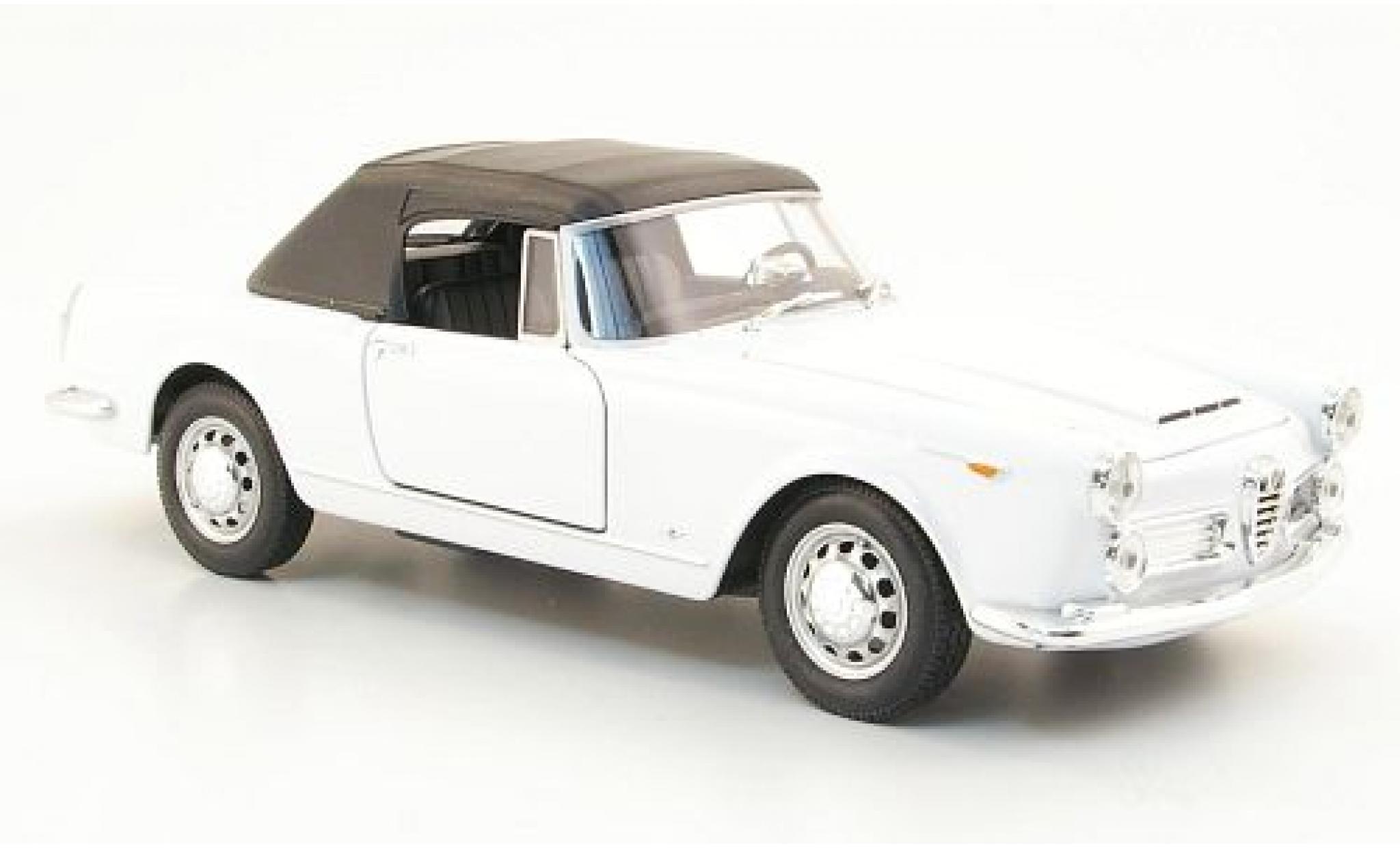 Alfa Romeo Spider 1/24 Welly 2600 white 1960 1:24 diecast model cars