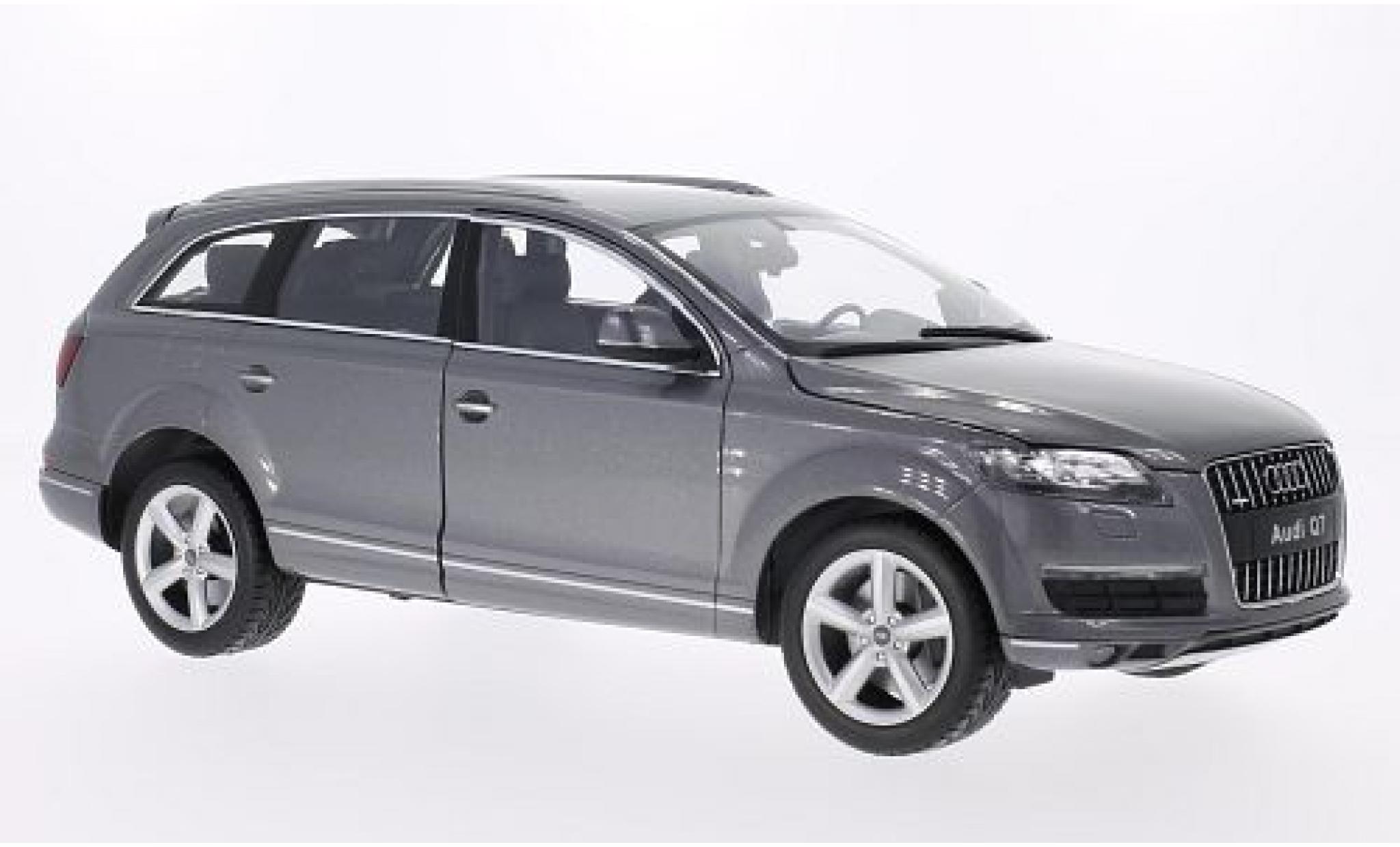 Audi Q7 1/18 Welly grey 2010 1:18 diecast model cars