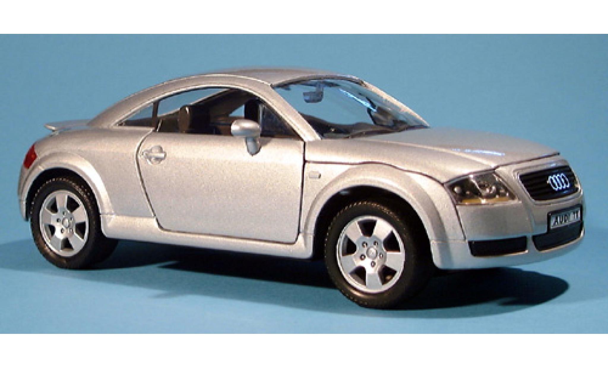 Audi TT 1/24 Welly Coupe white 1:24 diecast model cars
