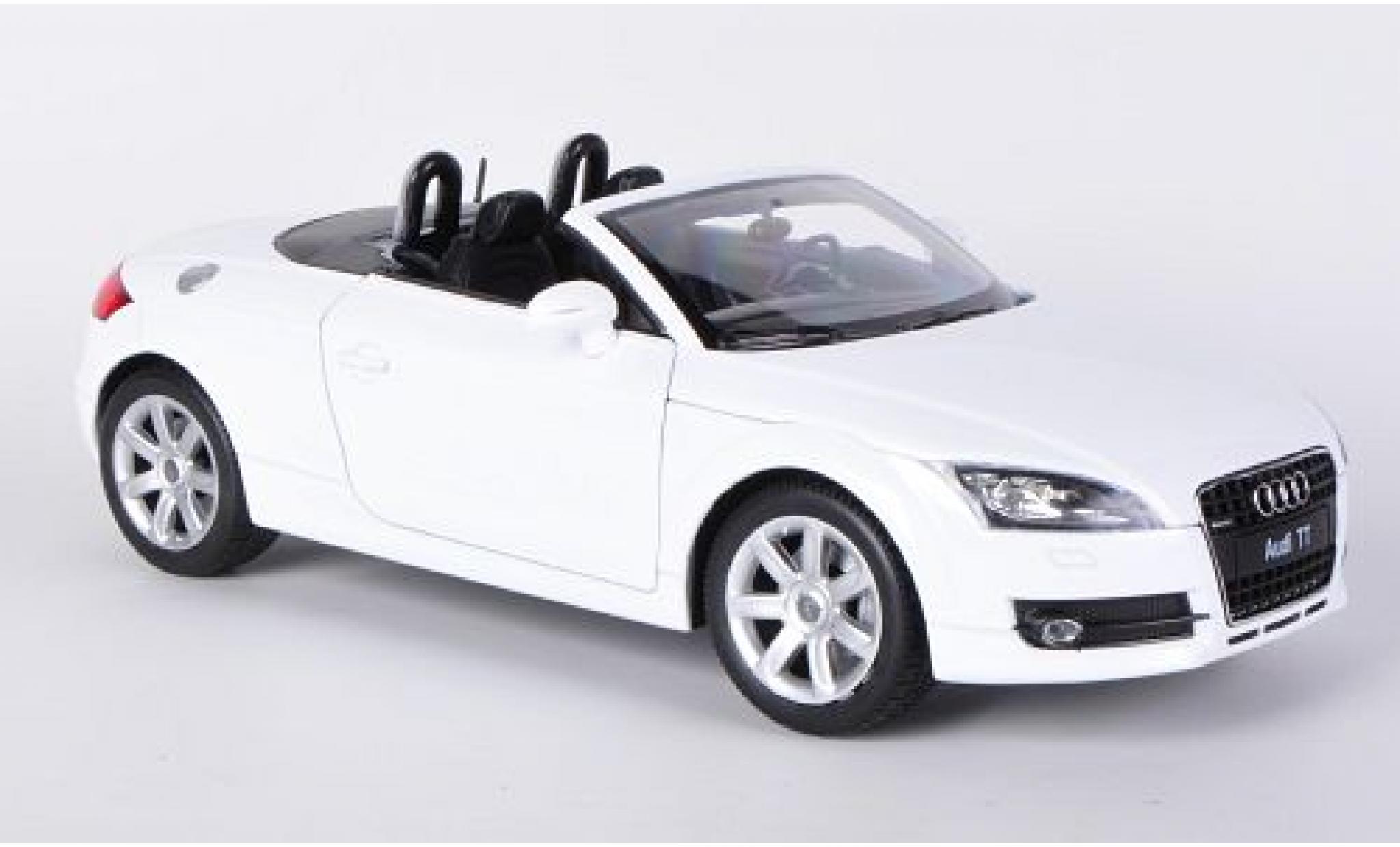 Audi TT 1/18 Welly Roadster white 1:18 diecast model cars