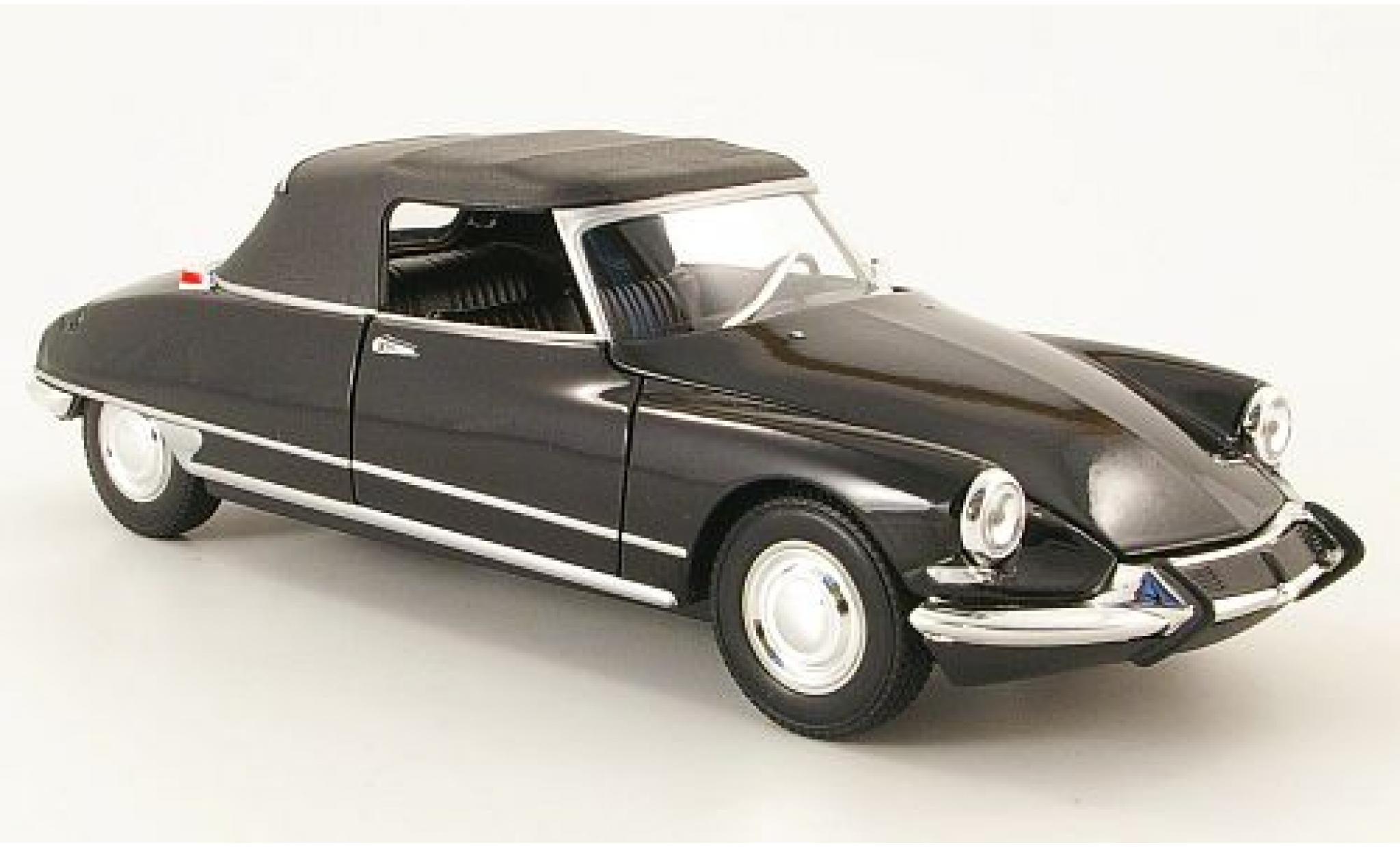 Citroen DS 1/24 Welly 19 Convertible geschlossen 1:24 diecast model cars