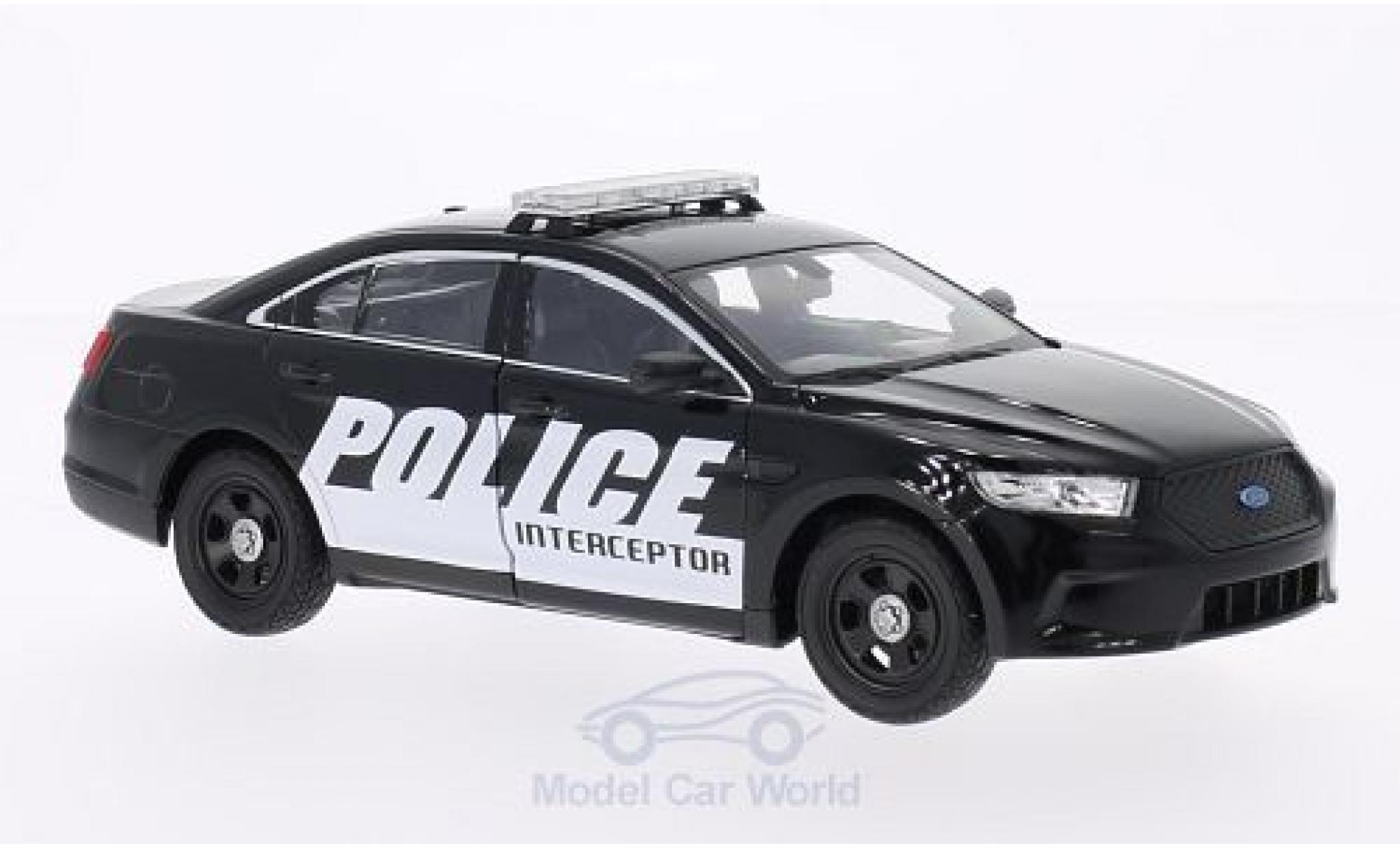 Ford Interceptor 1/24 Welly Police diecast model cars