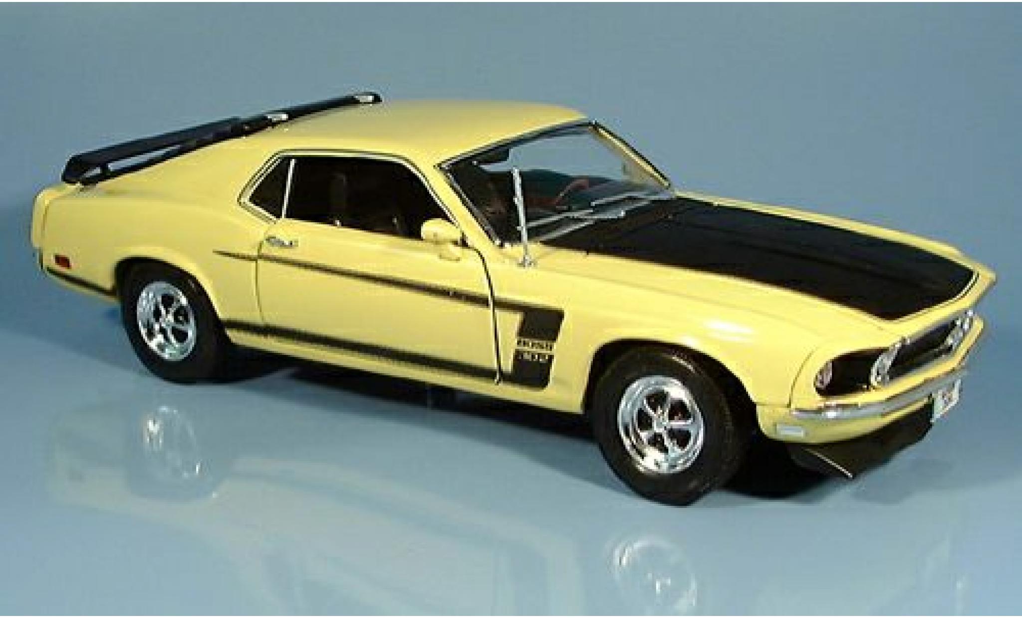 Ford Mustang 1/18 Welly yellow 1969 1:18 diecast model cars