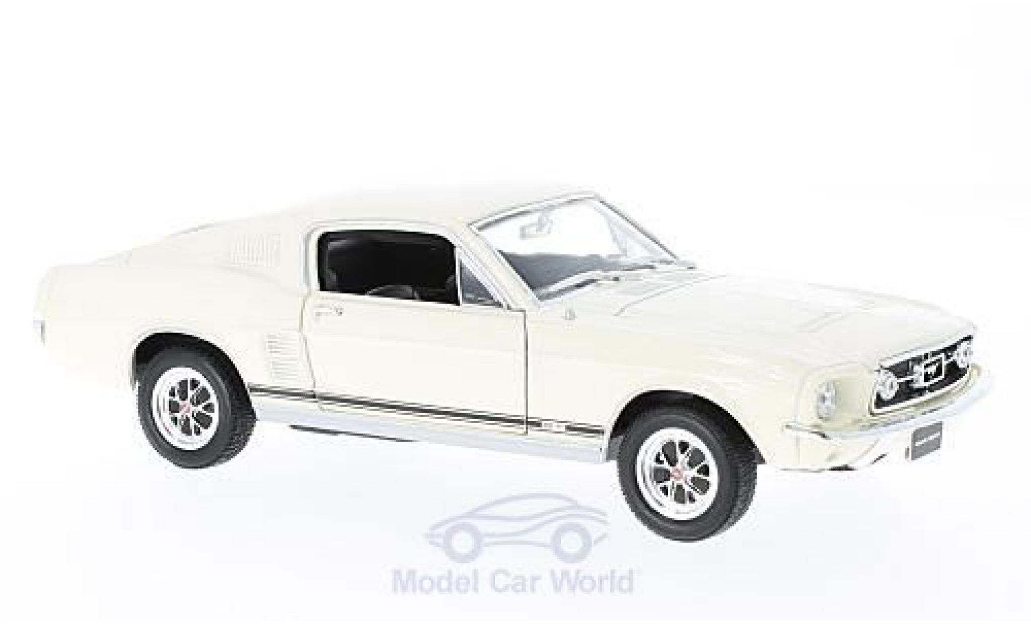Ford Mustang 1/24 Welly GT Fastback white 1967 diecast model cars