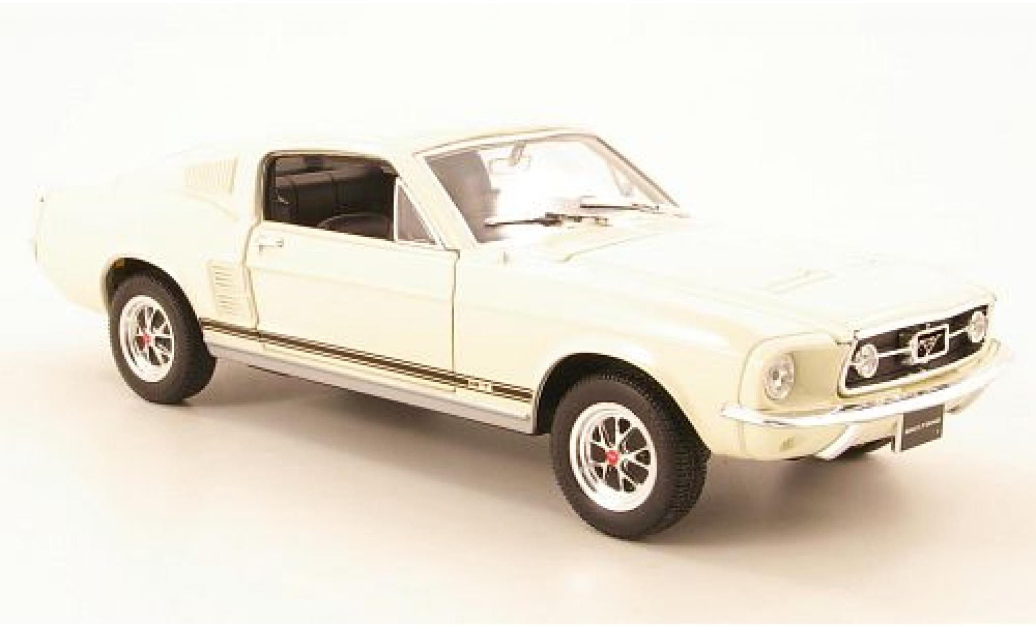 Ford Mustang 1/24 Welly GT beige 1967 1:24 diecast model cars