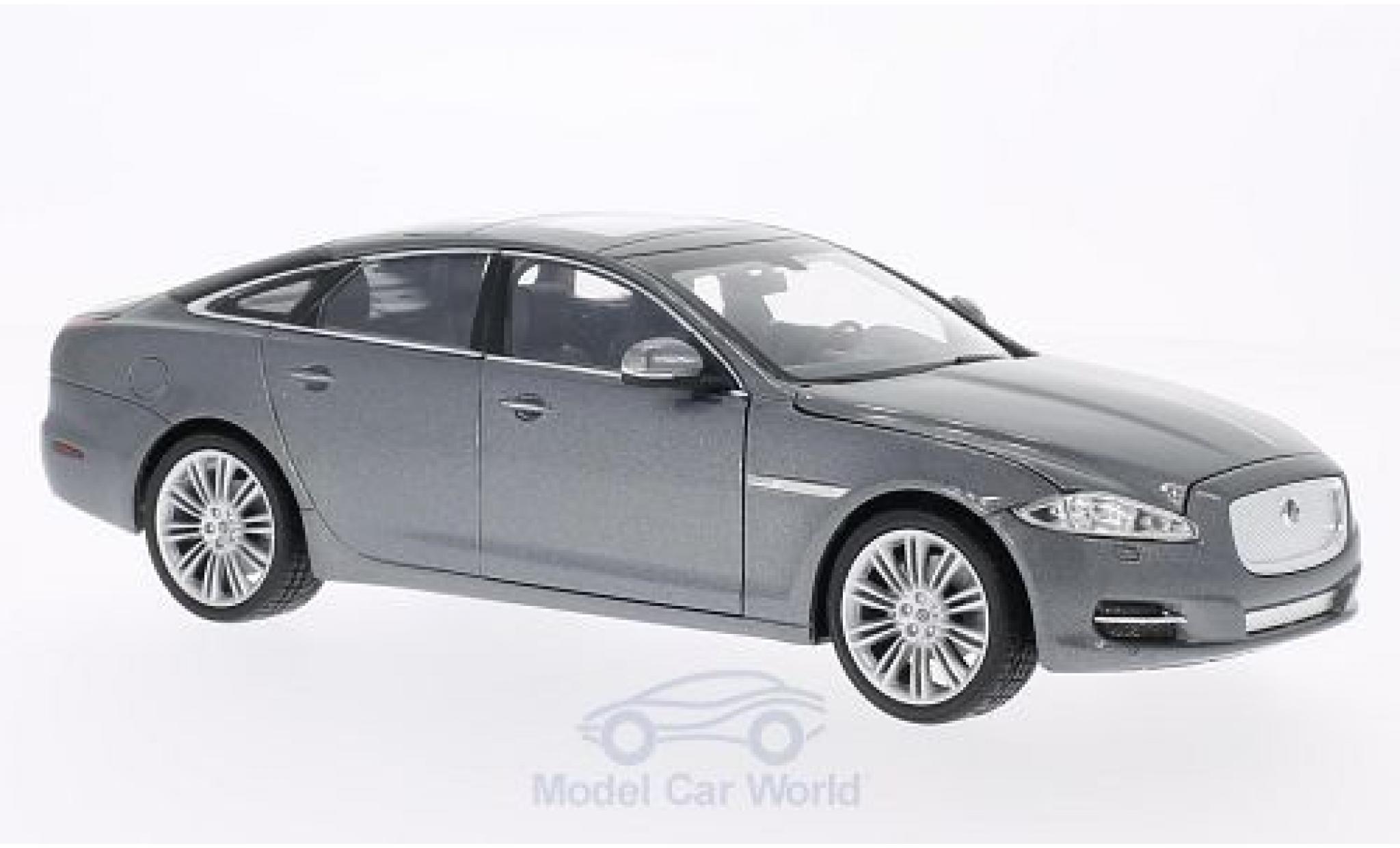 Jaguar XJ 1/24 Welly metallic grey 2010 diecast model cars
