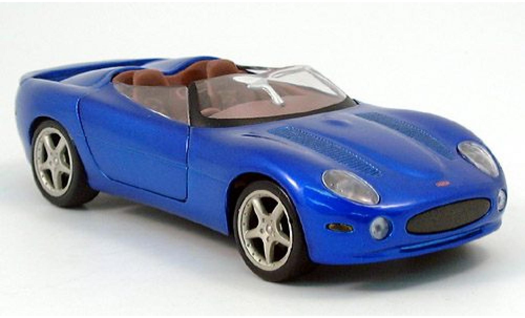 Jaguar XK 1/24 Welly 180 met. blue 2003 1:24 diecast model cars