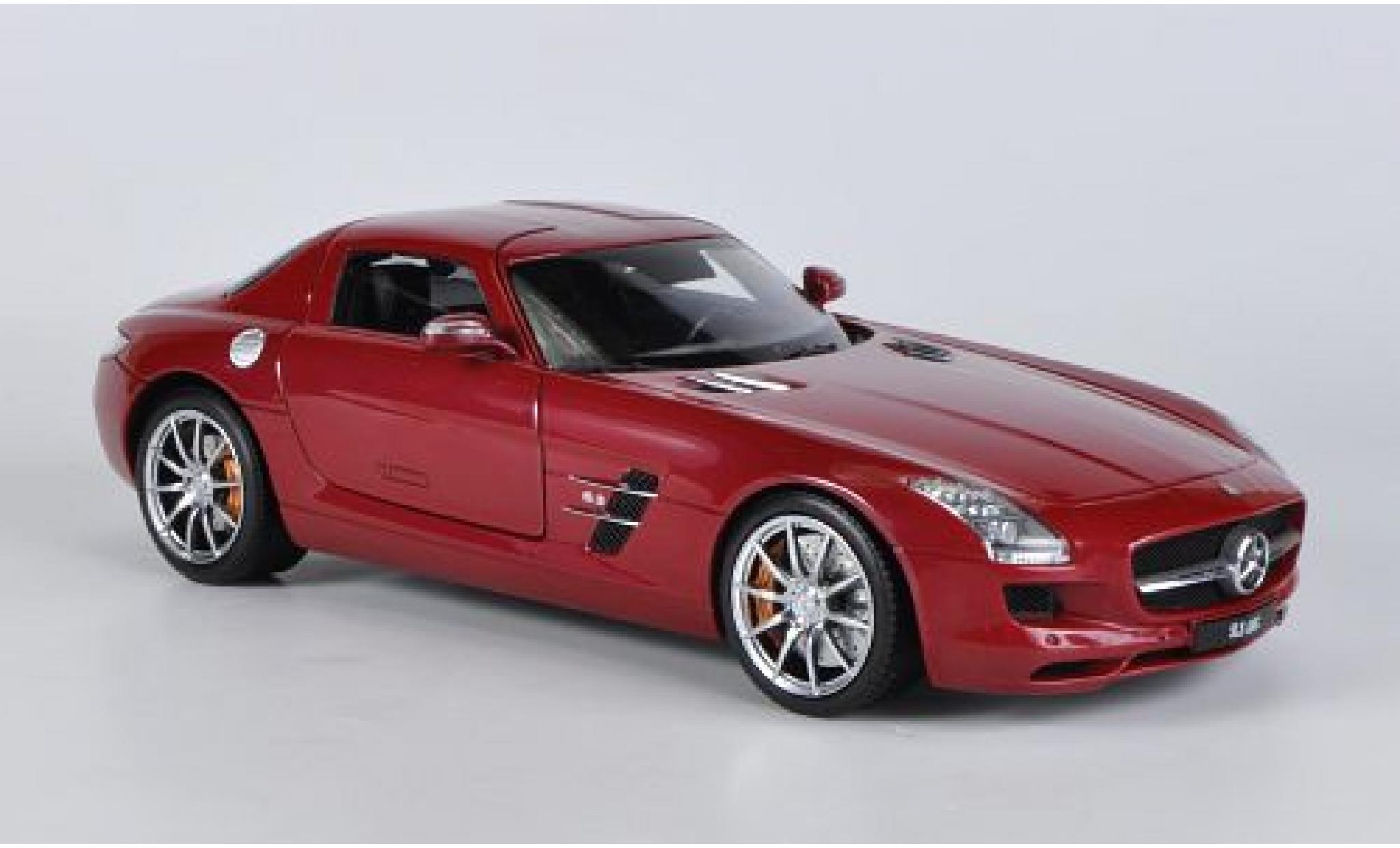 Mercedes SLS 1/18 Welly AMG (C197) red 1:18 diecast model cars