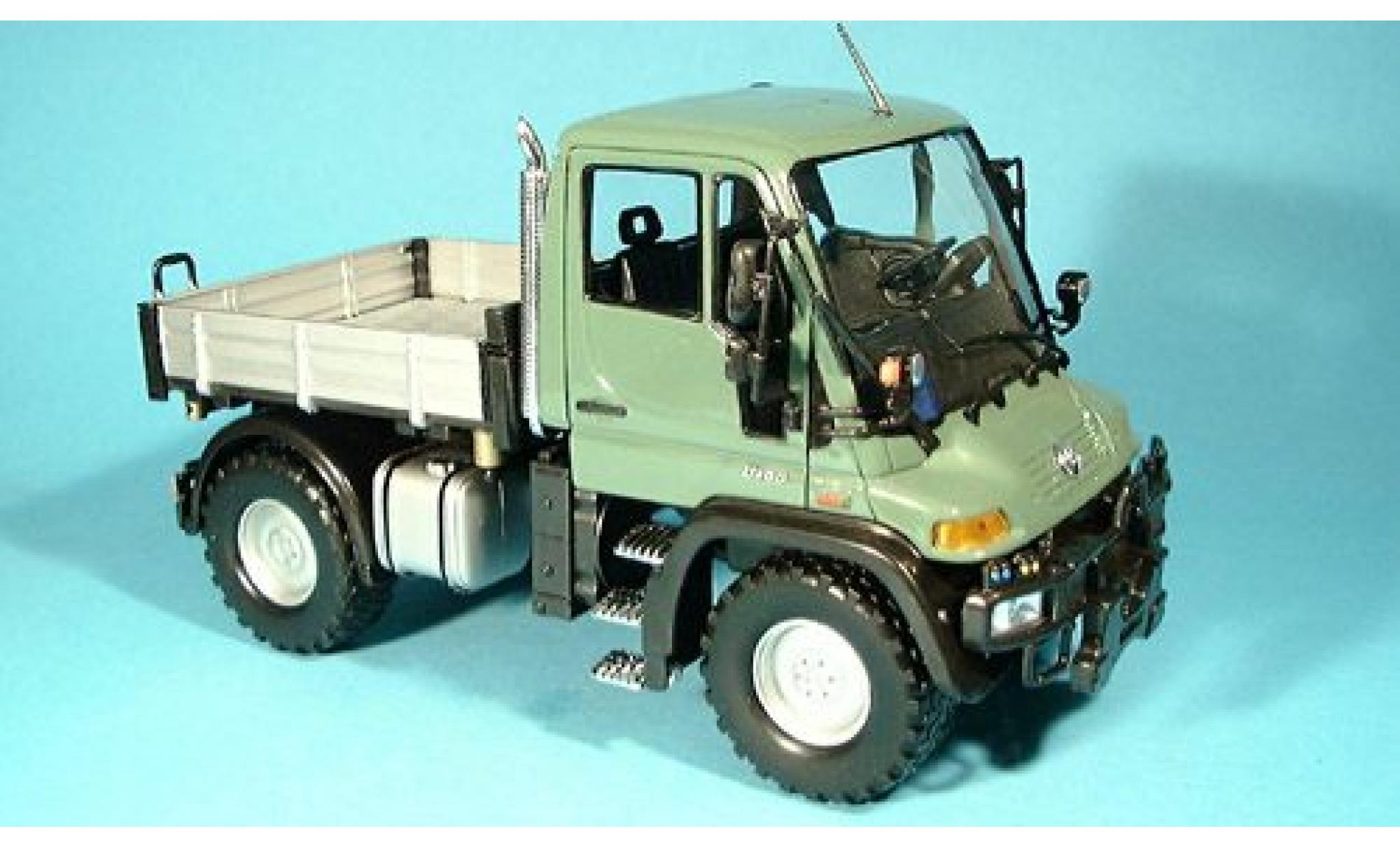 Mercedes Unimog 1/24 Welly U400 green 1:24 diecast model cars