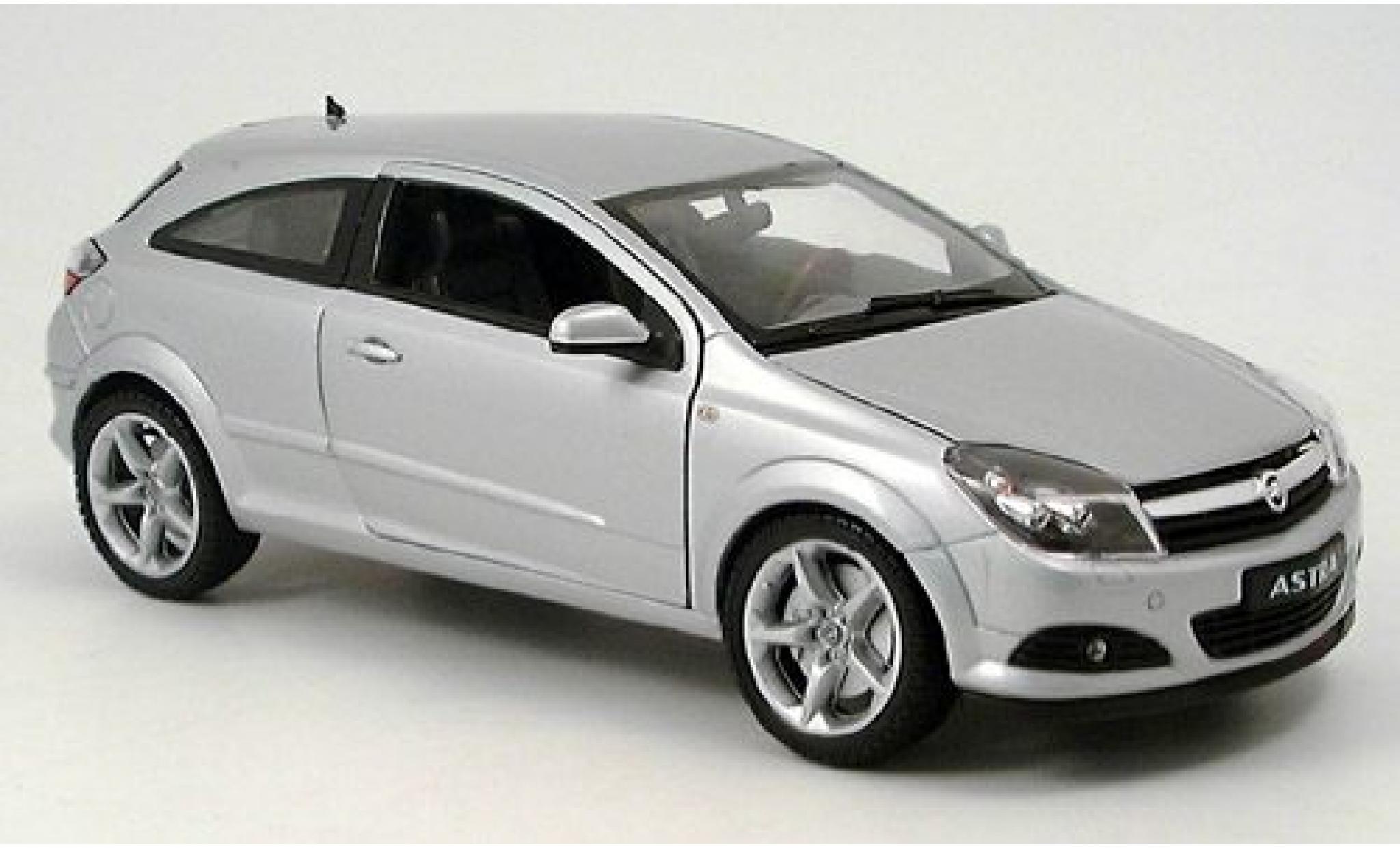 Opel Astra 1/18 Welly GTC silver 2005 1:18 diecast model cars
