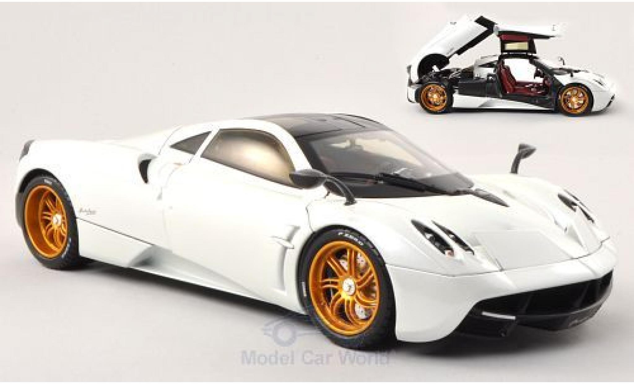 Pagani Huayra 1/18 Welly met.-white (GTA Edition) ohne Vitrine diecast model cars