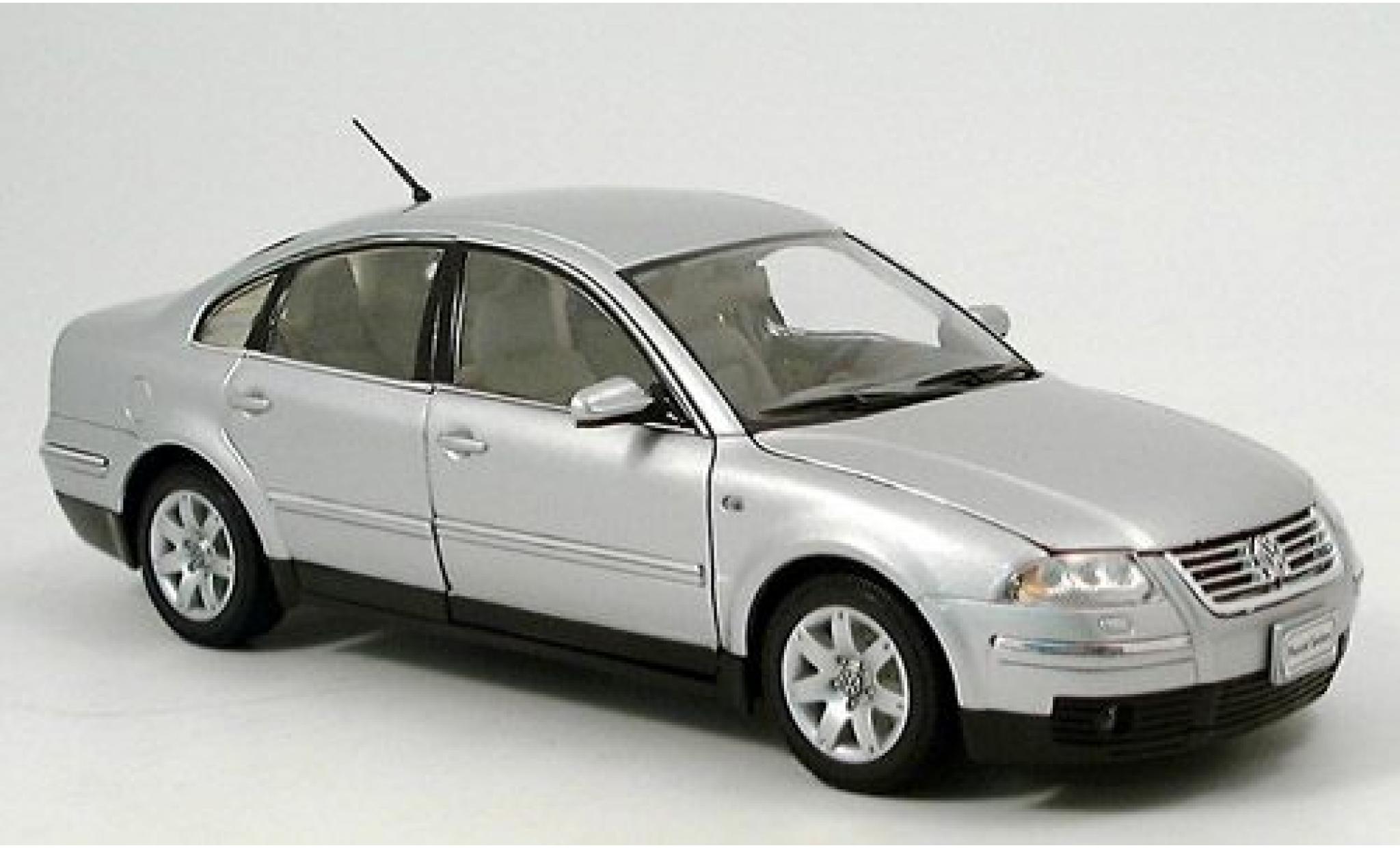 Volkswagen Passat 1/18 Welly silver 1:18 diecast model cars