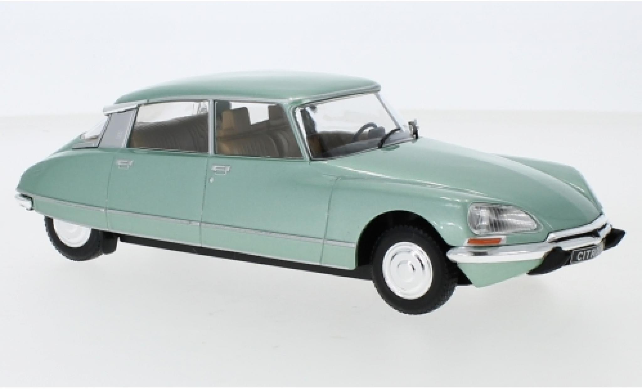 Citroen DS 1/24 WhiteBox 23 Pallas green 1973 diecast model cars