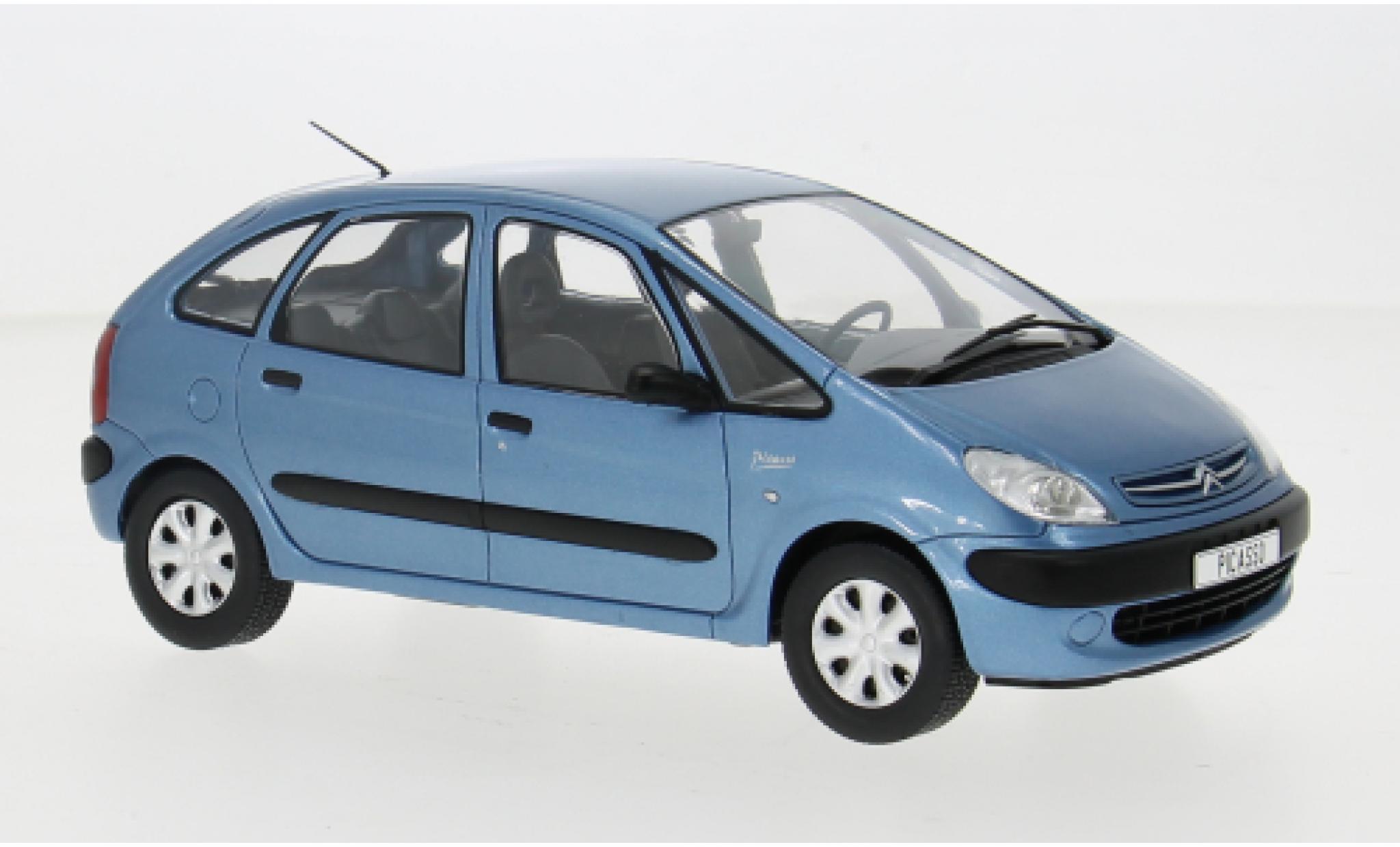 Citroen Xsara 1/24 WhiteBox Picasso metallise blue 1999 1:24 diecast model cars