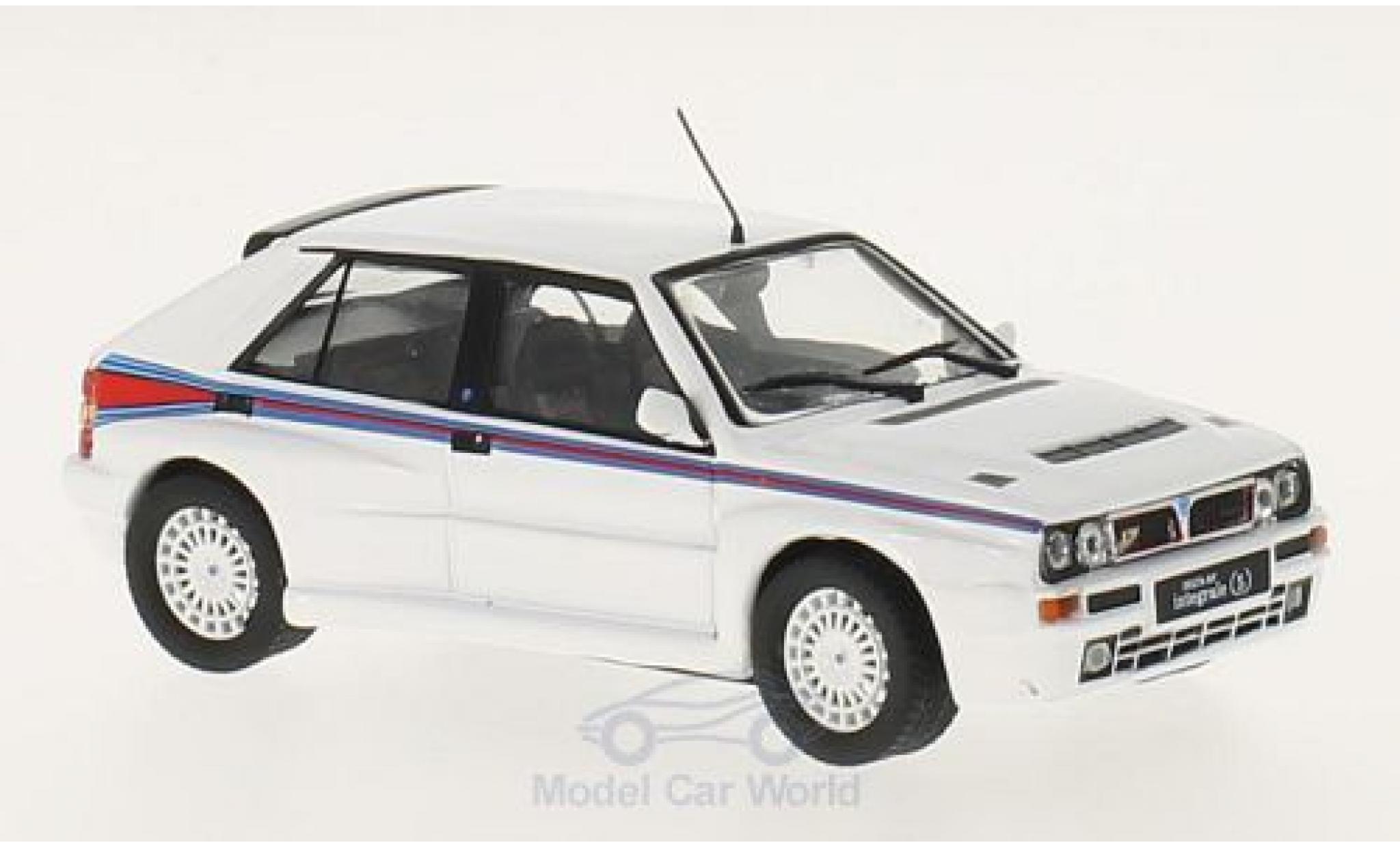 Lancia Delta 1/43 WhiteBox Integrale Martini white/Dekor 1992 diecast model cars