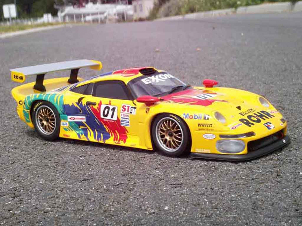 Porsche 911 GT1 rvo 97 #01 rohr 1/18 Ut Models