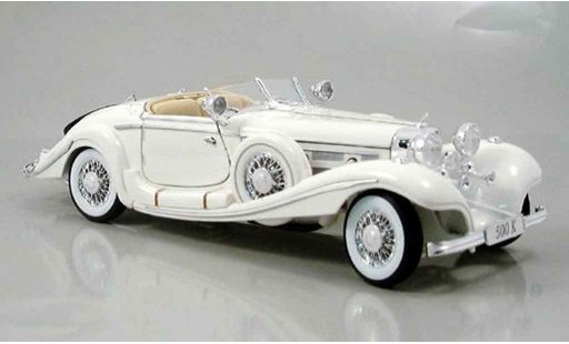 Mercedes 500 Base 1/18 Maisto white maharajah 1936 diecast model cars