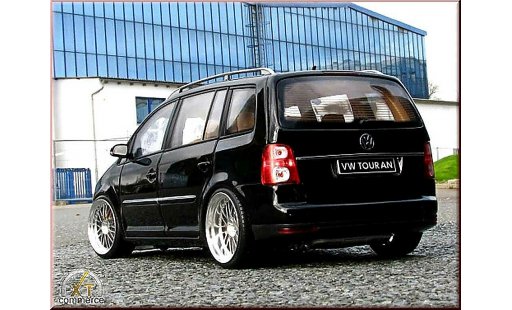 Volkswagen Touran Base 1/18 Shanghai Volkswagen black jantes alu 18 pouces diecast model cars