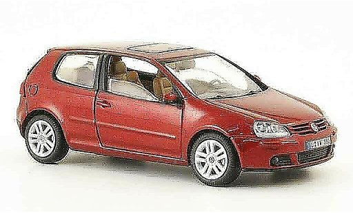 Volkswagen Golf Base 1/43 Schuco red 3 portes 2003 diecast model cars