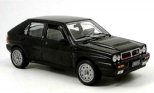Lancia Delta HF Integrale 1/18 Sun Star black diecast model cars
