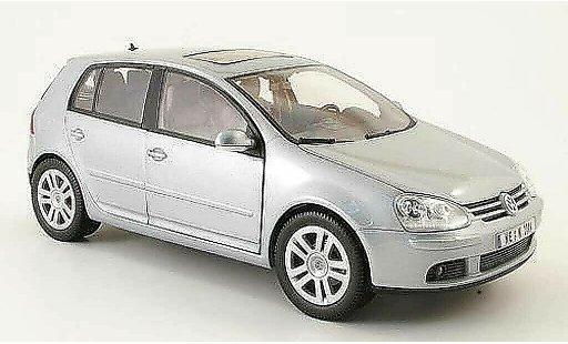 Volkswagen Golf Base 1/18 Burago grey 2003 5 portes diecast model cars