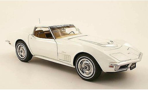Chevrolet Corvette Coupe 1/18 Autoart C3 white 1970 diecast model cars