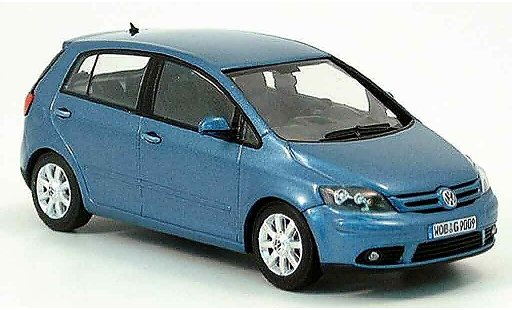 Volkswagen Golf Base 1/43 Minichamps plus blue 2005 diecast model cars
