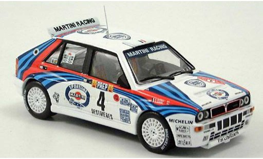 Lancia Delta HF Integrale 1/43 IXO Martini Racing No. 4 1992 diecast model cars