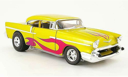 Chevrolet Bel Air Coupe 1/18 Hot Wheels 1957 yellow avec flammendekor diecast model cars