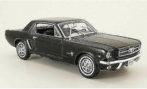 Ford Mustang Hardtop 1/18 Welly coupe black diecast model cars