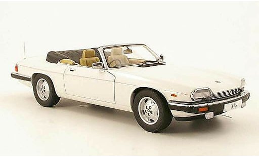 Jaguar XJS 1988 1/18 Autoart Convertible white RHD diecast model cars