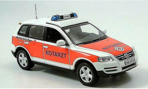 Volkswagen Touareg Base 1/43 Minichamps Notarzt 2002 diecast model cars