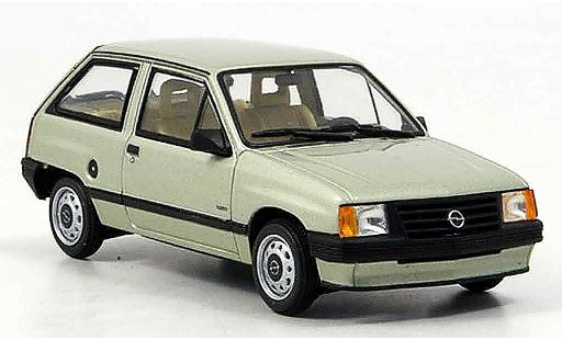 Opel Corsa A Base 1/43 Minichamps a green diecast model cars