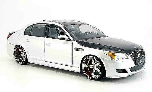 Bmw M5 tuning 1/18 Maisto E60 white/black diecast model cars