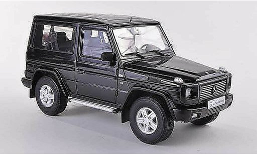 Mercedes Classe G SWB 1/18 Autoart black 90er-Baureihe diecast model cars