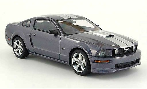 Ford Mustang GT 1/18 Autoart grey stripes diecast model cars