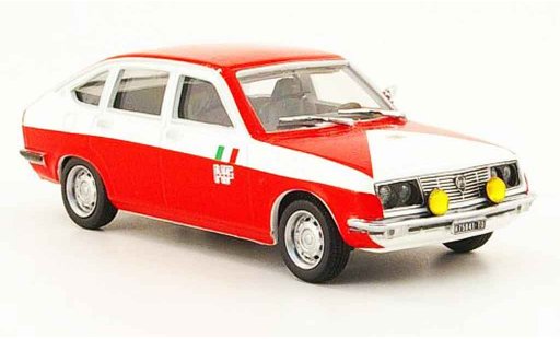Lancia Beta berline 1/43 Pego assistenza rallye marlboro diecast model cars
