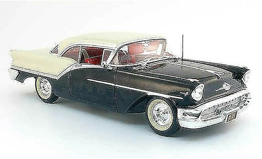 Oldsmobile Super 88 Base 1/18 Highway 61 black white 1957 diecast model cars