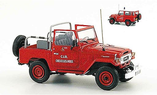 Toyota BJ 40 Pompier 1/43 Norev chessy les mines 1980 diecast model cars