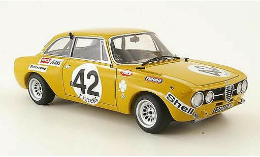 Alfa Romeo Giulia GT Am 1/18 Autoart no.42 spa 1971 diecast model cars