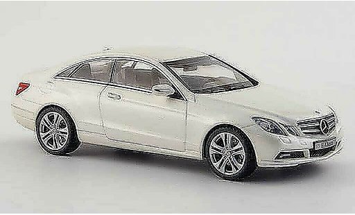 Mercedes Classe E Coupe 1/43 Schuco (C207) white 2009 diecast model cars