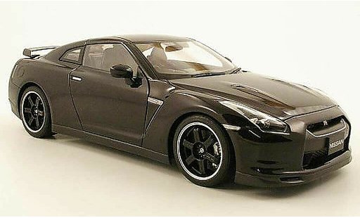 Nissan Skyline R35 1/18 Autoart gtr spec v black diecast model cars