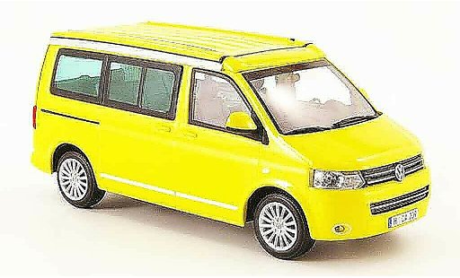 Volkswagen Combi Base 1/43 Minichamps t5 california yellow 2009 diecast model cars