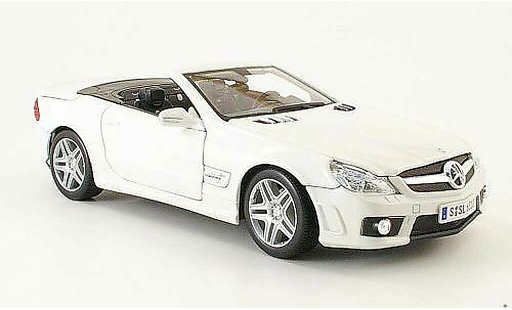 Mercedes Classe SL 63 1/18 Maisto amg white 2009 diecast model cars