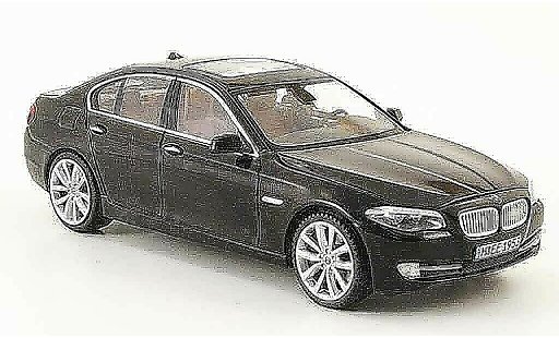 Bmw 550 F10 1/43 Schuco Limousine black 2010 diecast model cars