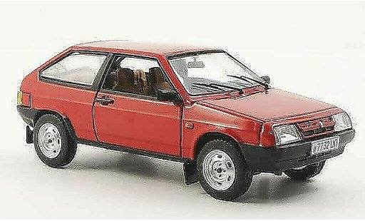 Lada Samara Base 1/43 IST Models (VAZ2108) red 1986 diecast model cars