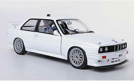 Bmw M3 dtm 1/18 Autoart E30 white Plain Body Version diecast model cars