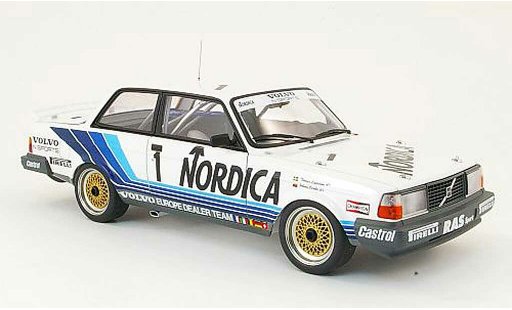 Volvo 240 Turbo 1/18 Autoart no.1 nordica zolder 1986 diecast model cars