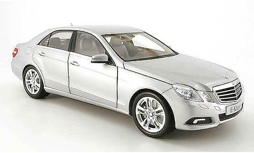 Mercedes Classe E Base 1/18 Minichamps (w212) grey metallized 2009 diecast model cars